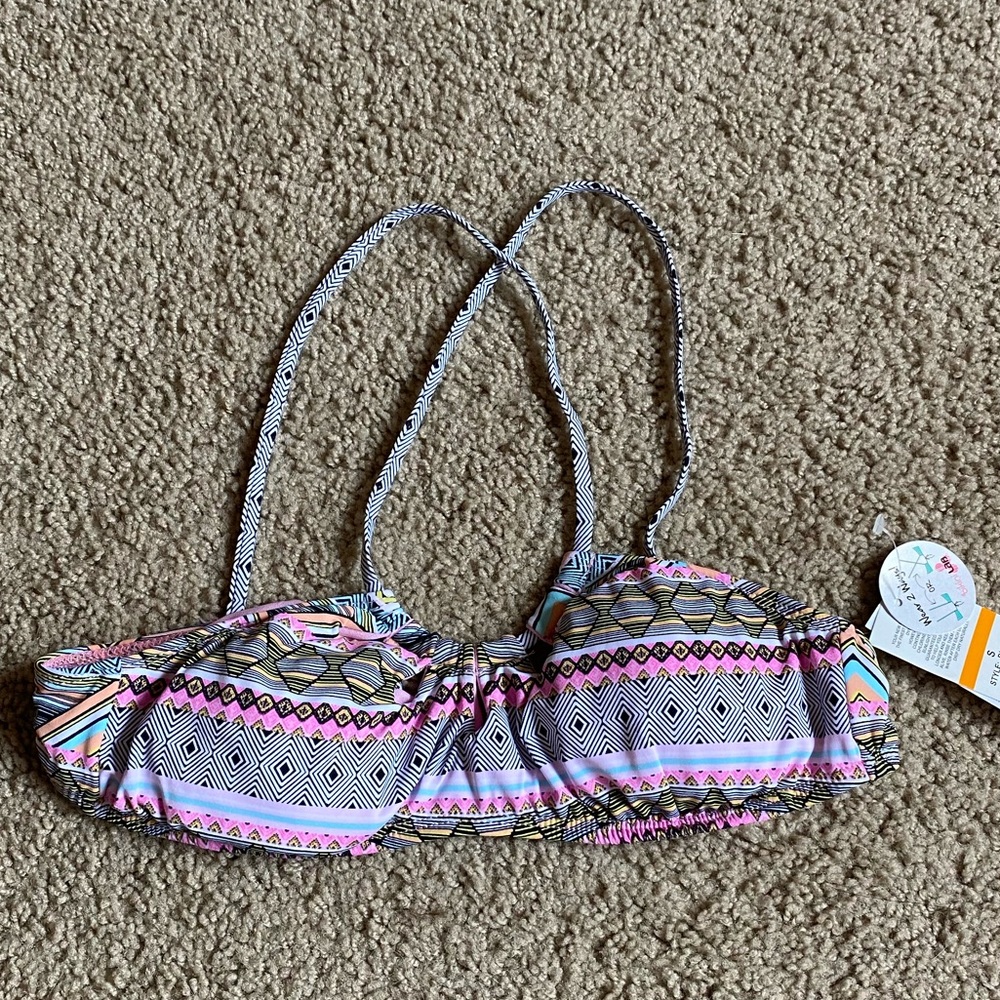 NWT - Bikini Lab Swim Top